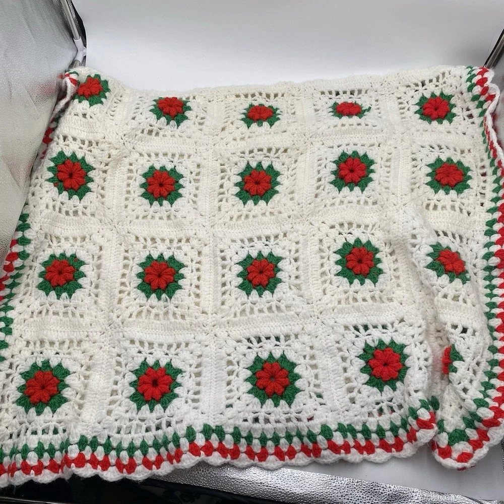 Vintage Crochet Afghan Blanket 3D Rose Granny Square Red White Green 72x44